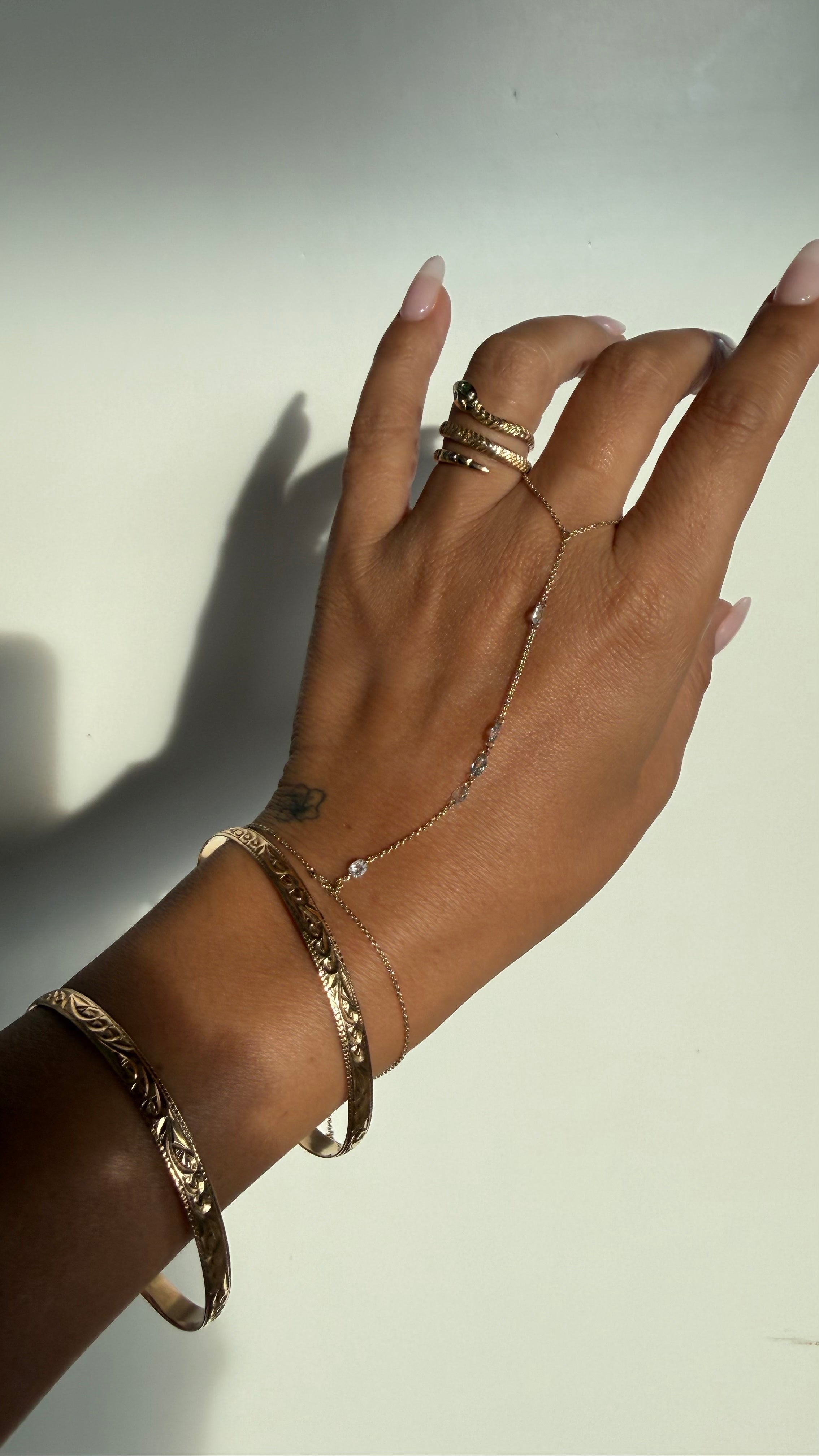 14K Floating Antique Rose Cut Diamond Hand Chain