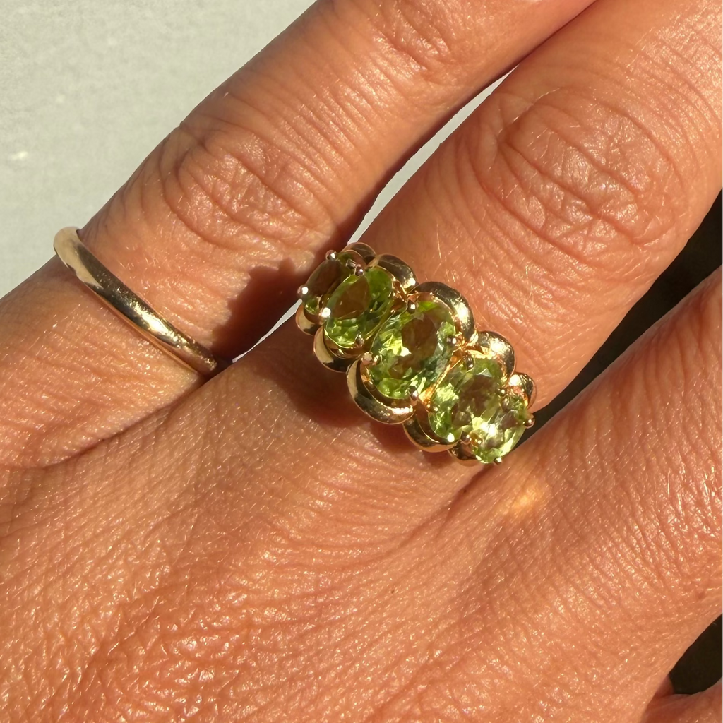 Vintage 14K Peridot 5-Stone Lucky Ring