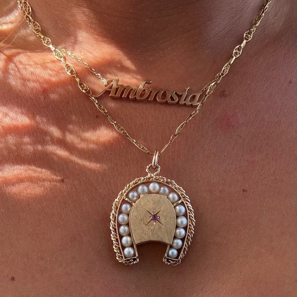 14K Vintage Double-Sided Horseshoe Locket