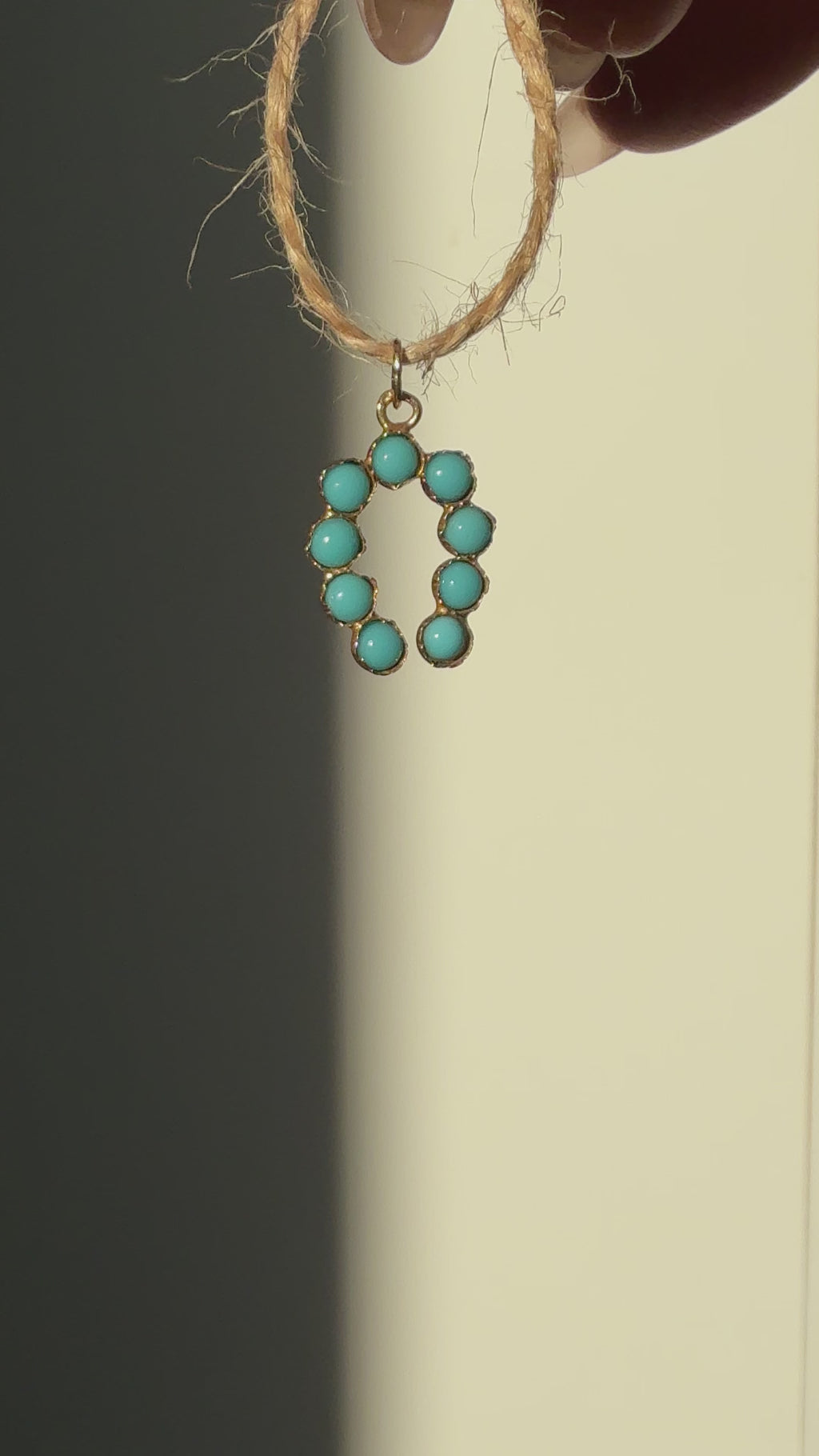 14K Vintage Turquoise Horseshoe