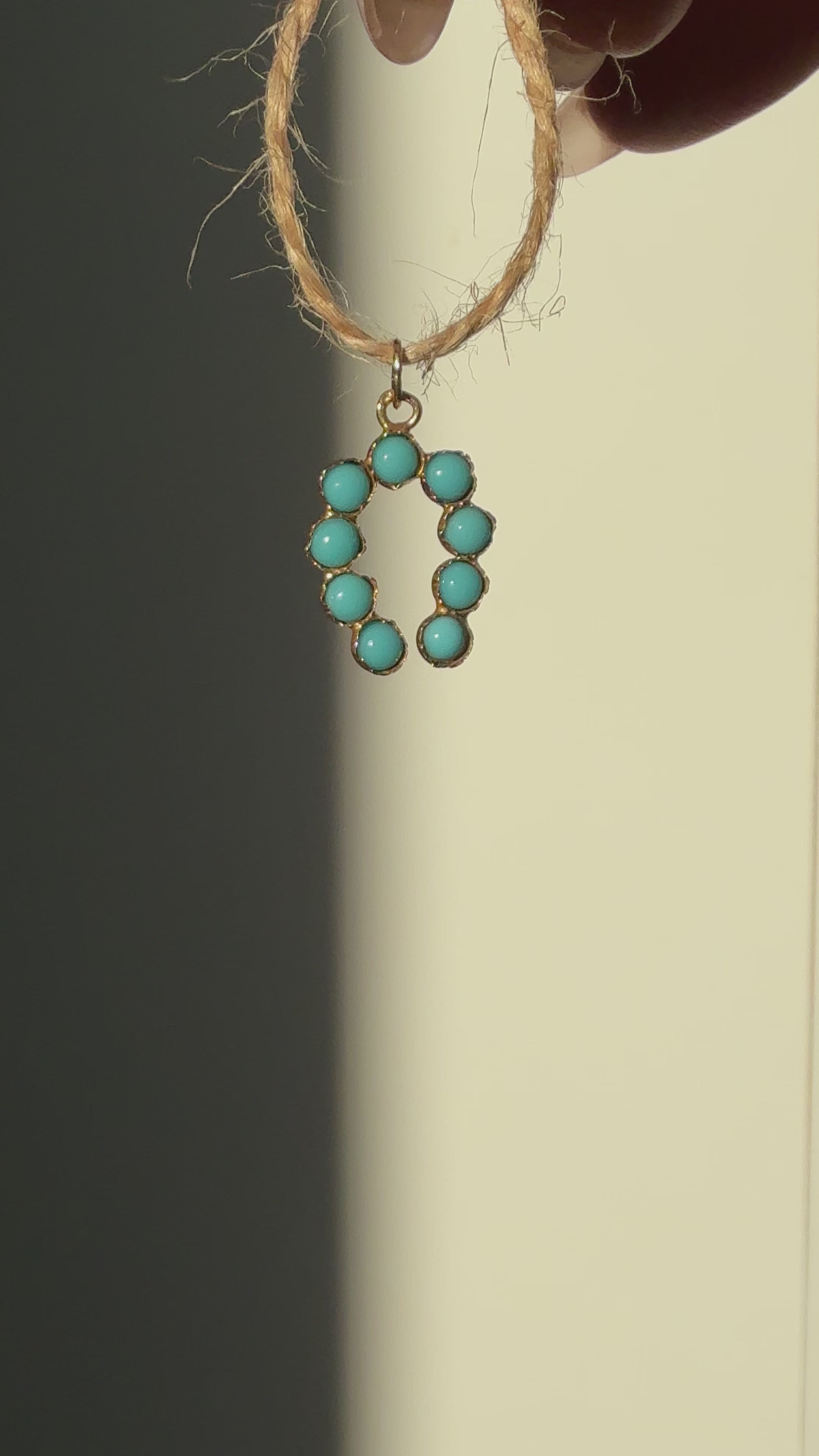 14K Vintage Turquoise Horseshoe