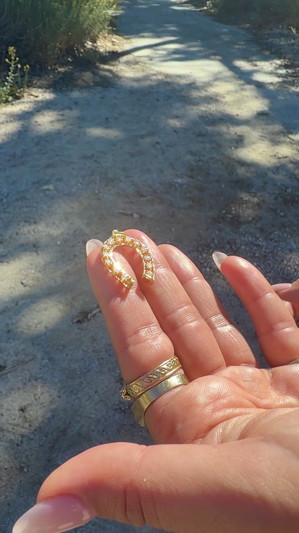 14K Vintage Jelly Opal Horseshoe Pendant