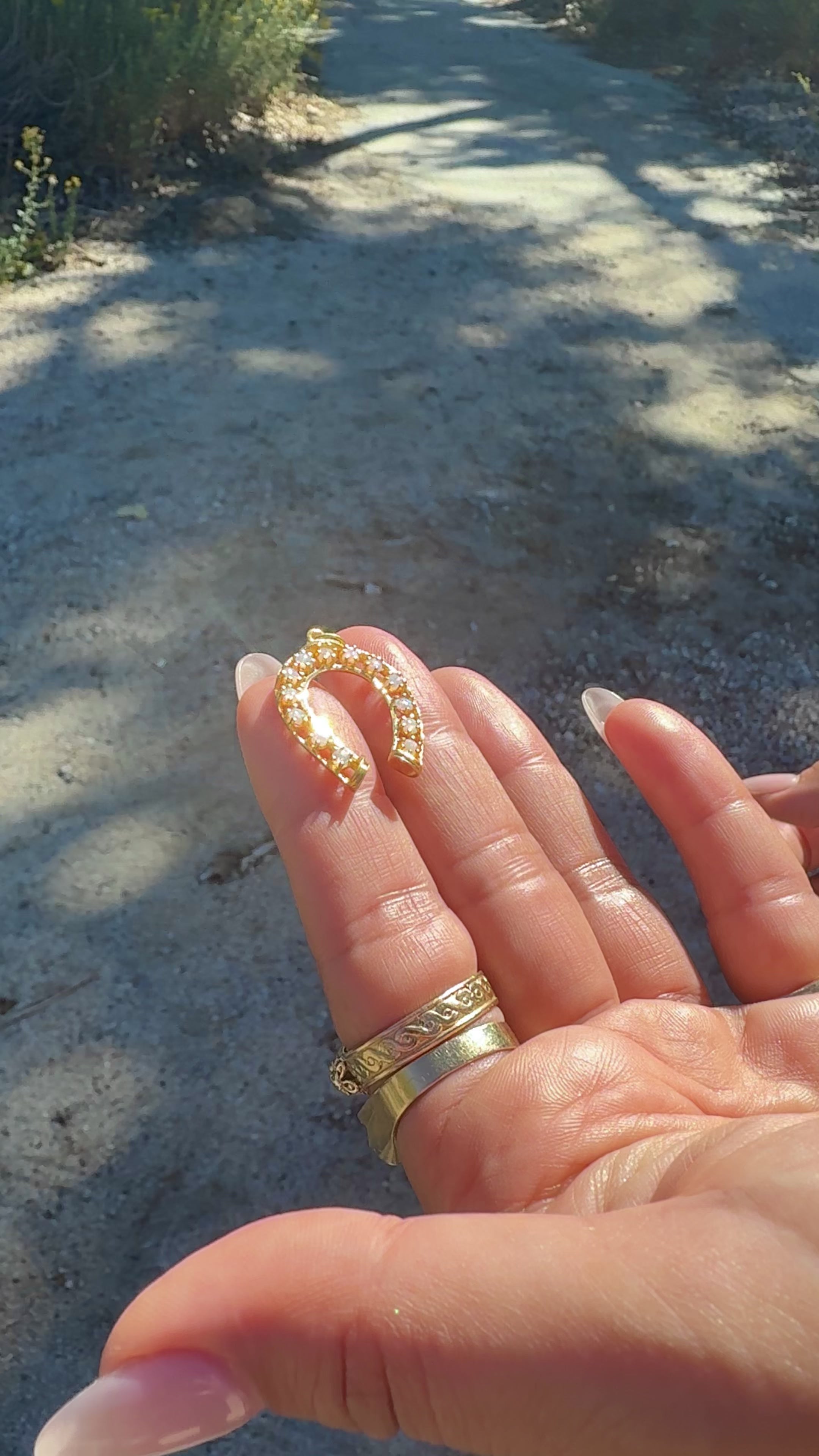 14K Vintage Jelly Opal Horseshoe Pendant