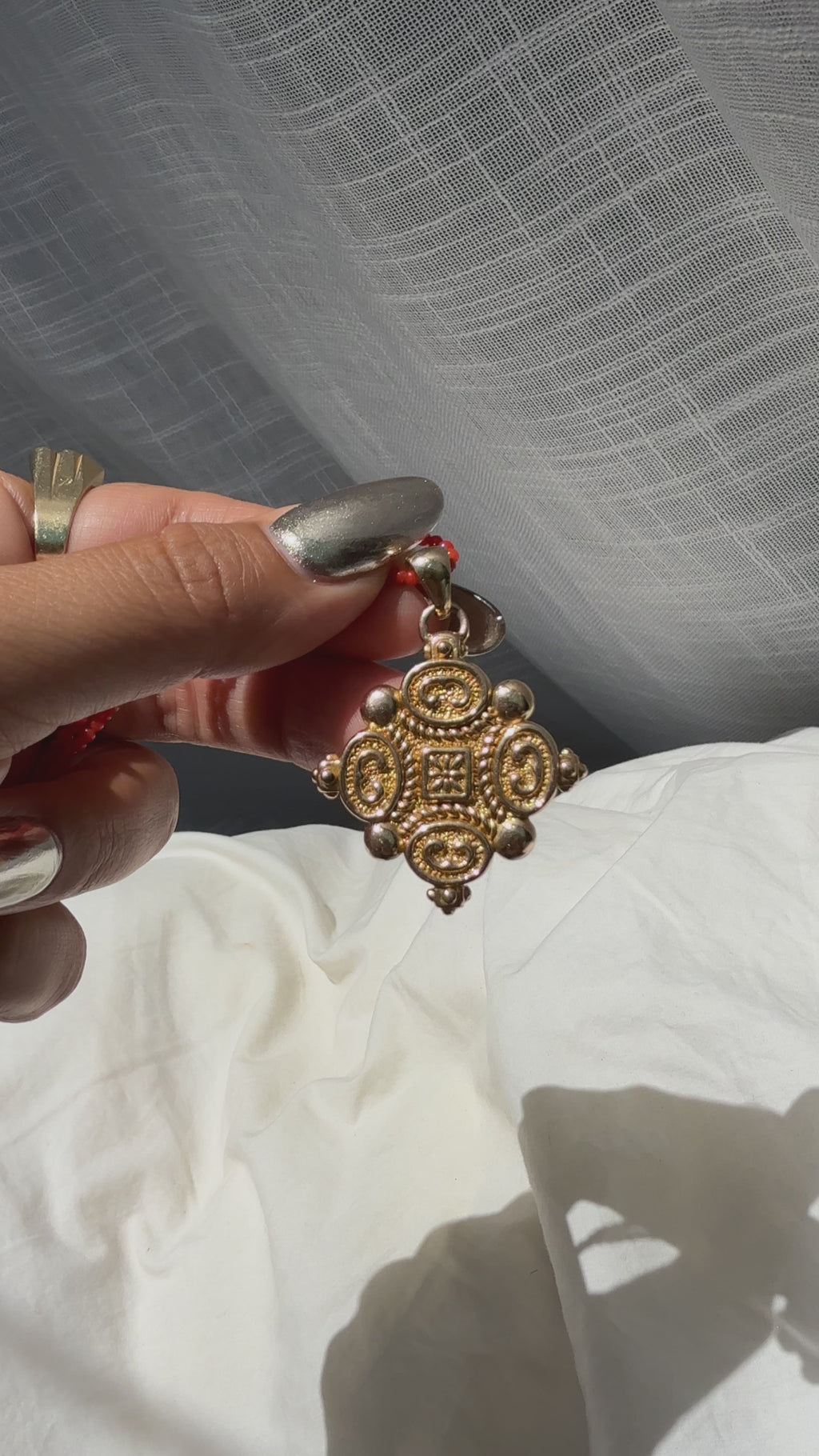 14K Vintage Quattro Foglie Pendant